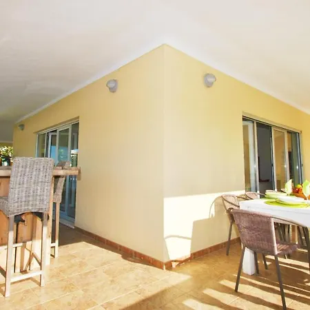 Buddha - Piscina E Bbq Em